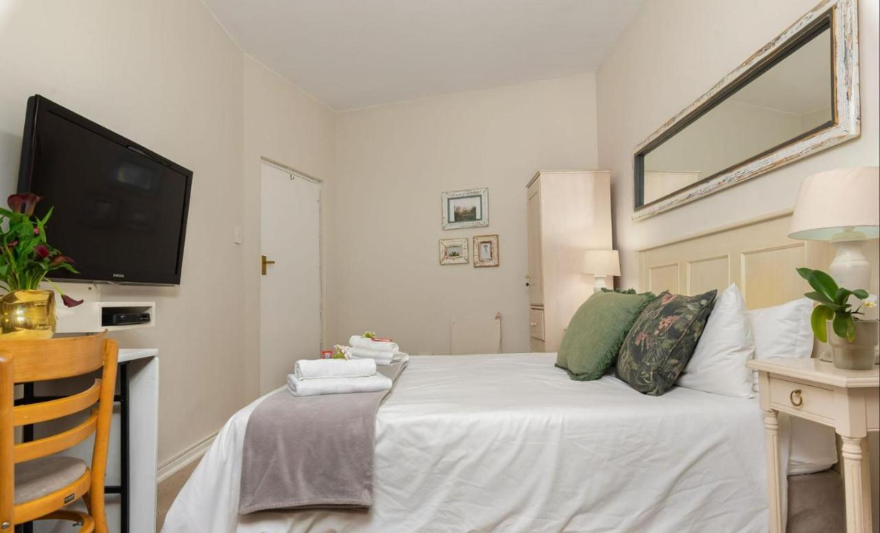 Valley Heights Guest House And B & B Cape Town Exterior photo